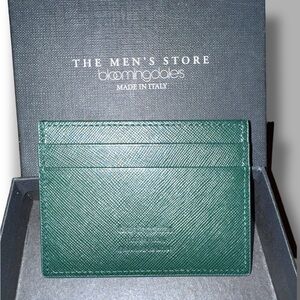 Bloomingdale's Men's Textured Forest Green Leather Card Holder